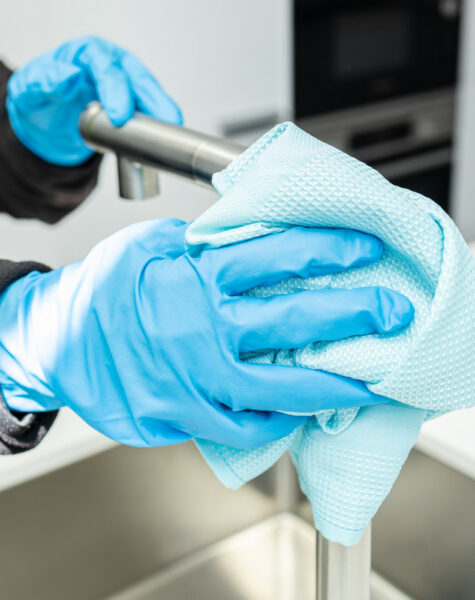 Hands,In,Protective,Glove,Cleaning,A,Modern,Tap,With,Rag Hands,In,Protective,Glove,Cleaning,A,Modern,Tap,With,Rag